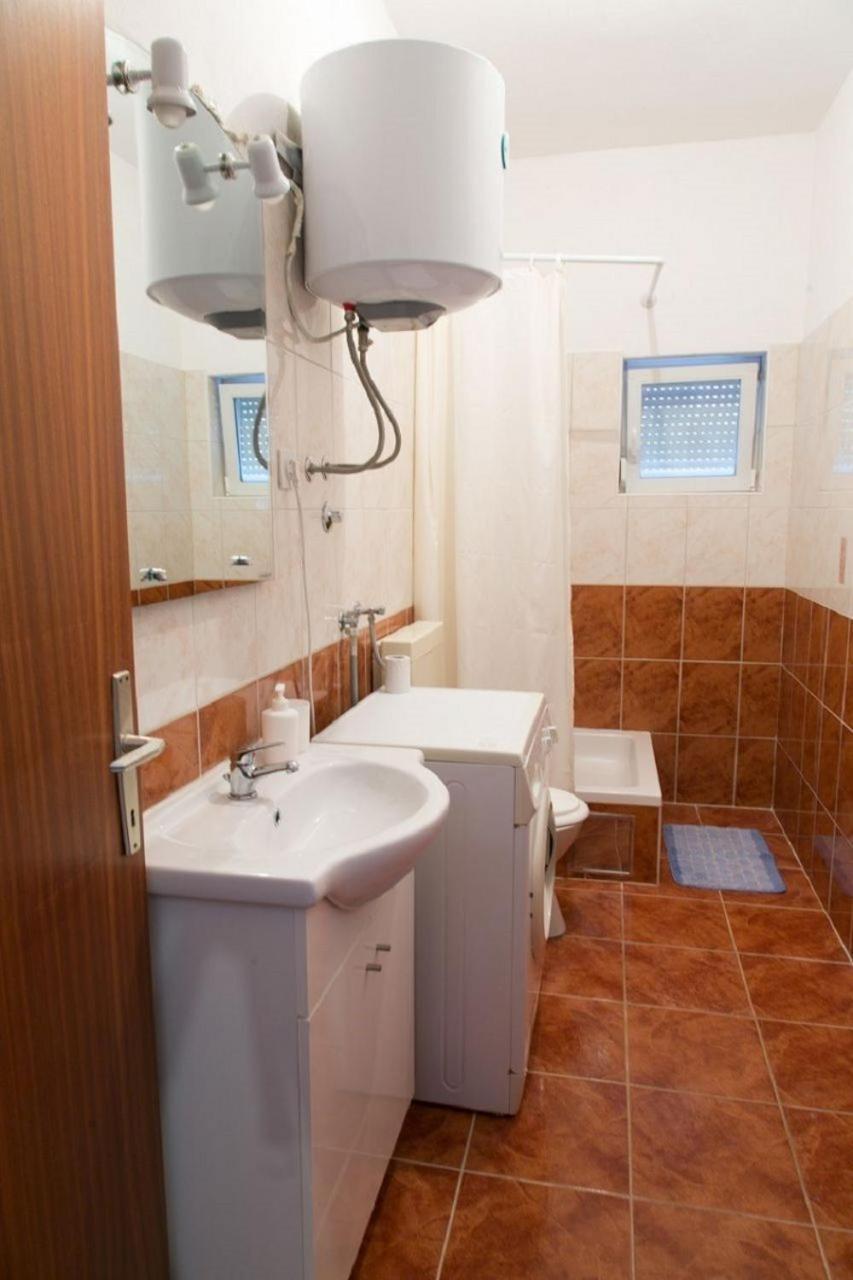 Apartments Ivica - 150M From Sea 特罗吉尔 外观 照片